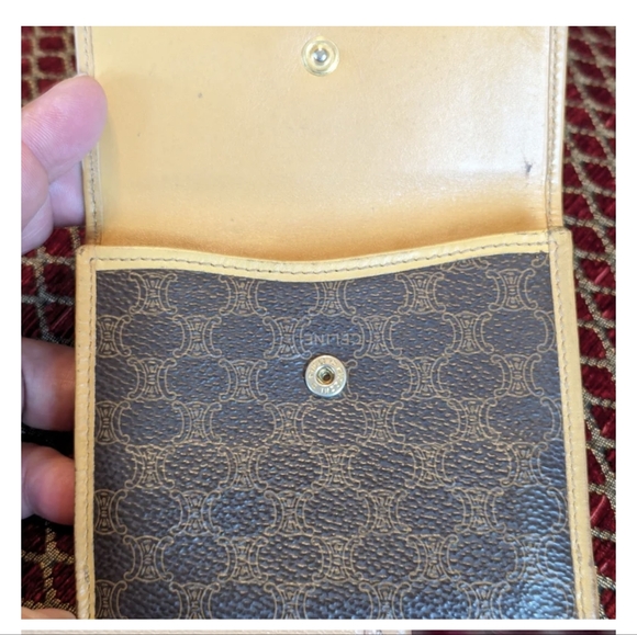 AUTHENTICATED Vintage Celine Macadam Bifold Wallet - Picture 3 of 11
